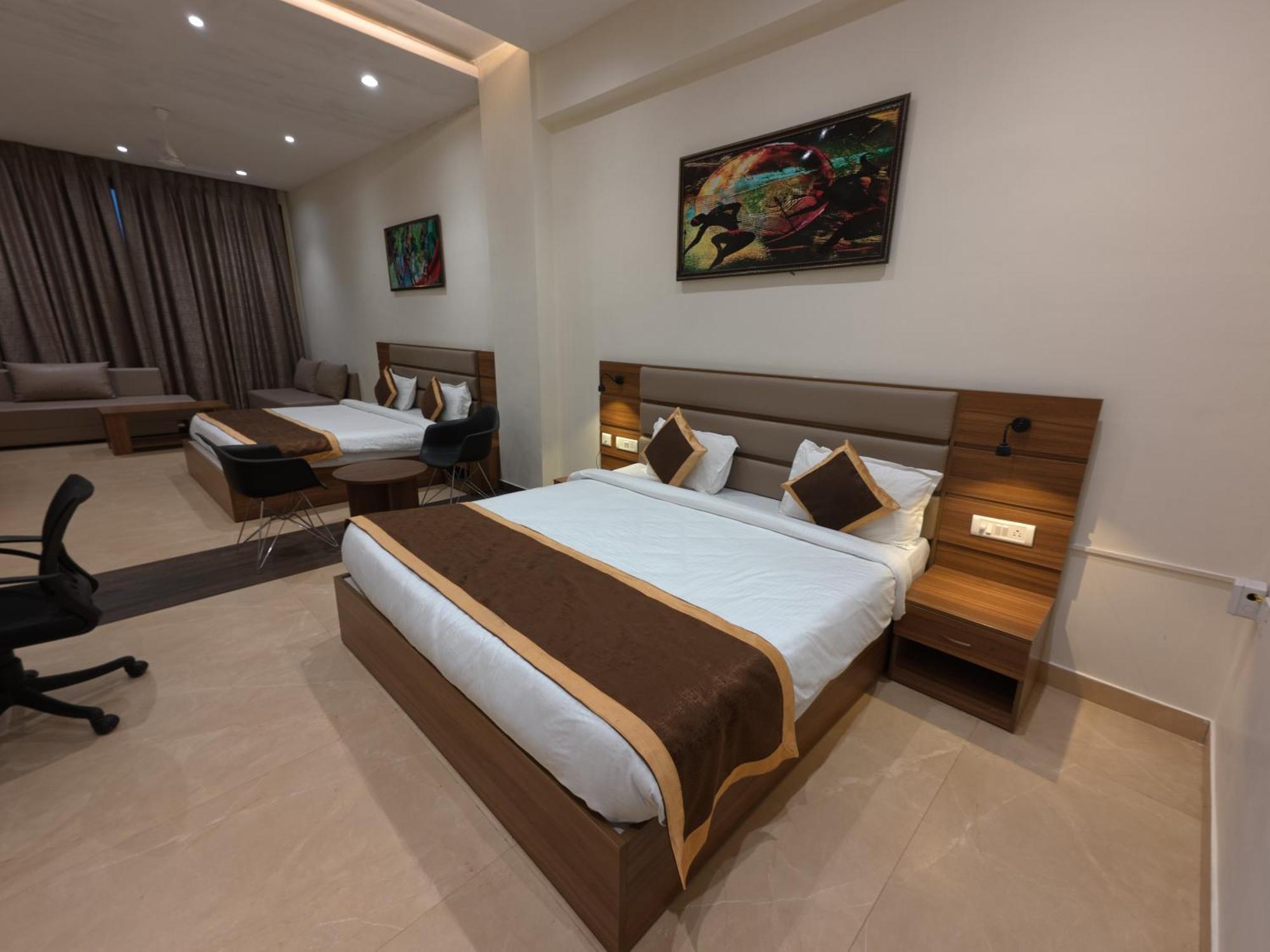 Neelam Orchid Otel Kanpur Dış mekan fotoğraf